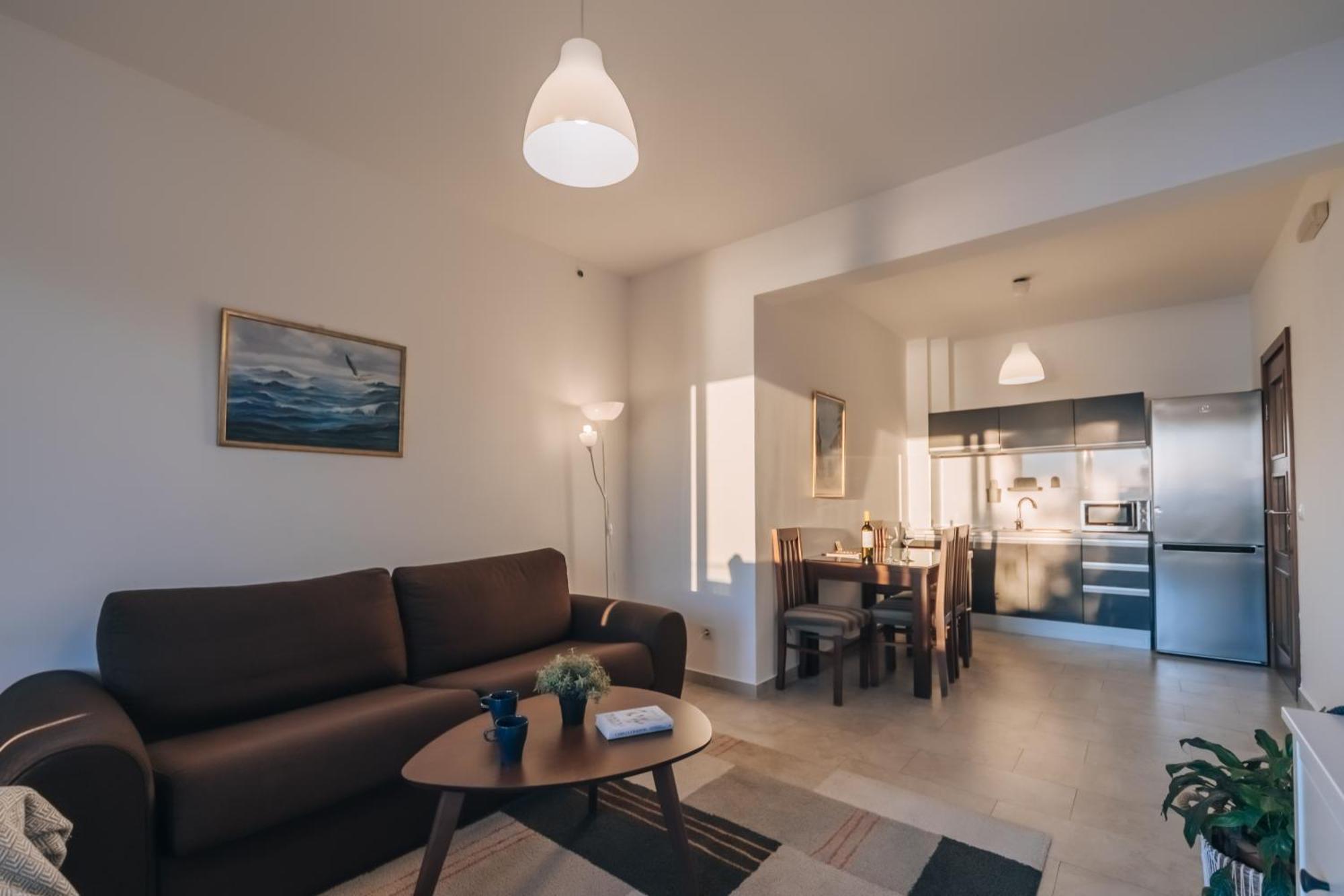 Apartments Kuce Lekovica Beach & Snack Bar- Bistro Habitación foto