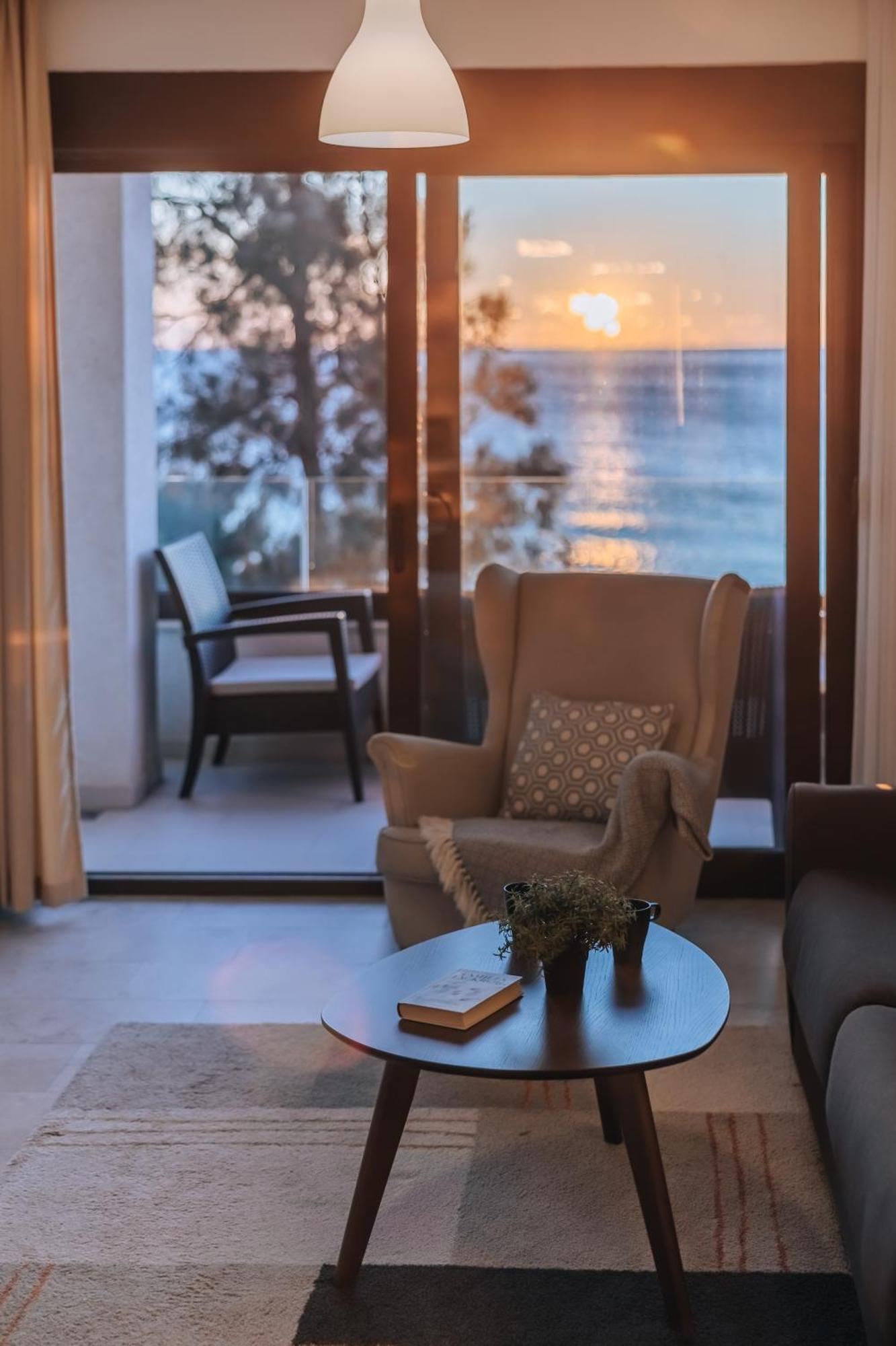 Apartments Kuce Lekovica Beach & Snack Bar- Bistro Habitación foto